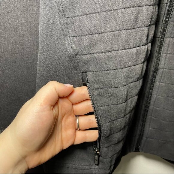 Lululemon women's black Fleece be true hooded cozy zip up sweatshirt in US 10 - Picture 5 of 11